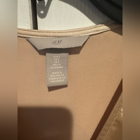 Elegant Satin Wrap Dress - Picture 3 of 4